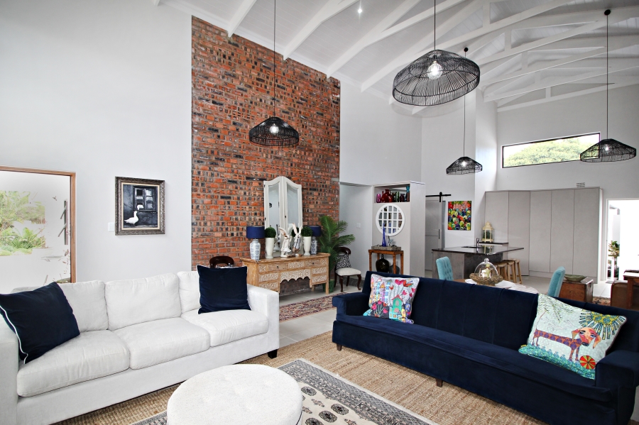 5 Bedroom Property for Sale in Hartenbos Central Western Cape